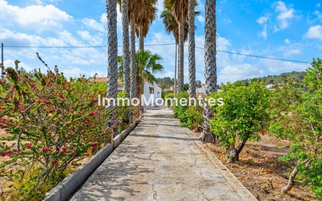 Resale - Country house - La Nucía - La Nucia Centro