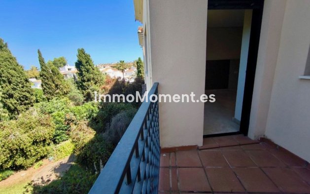 Resale - Apartment - Marbella - Puerto Banús