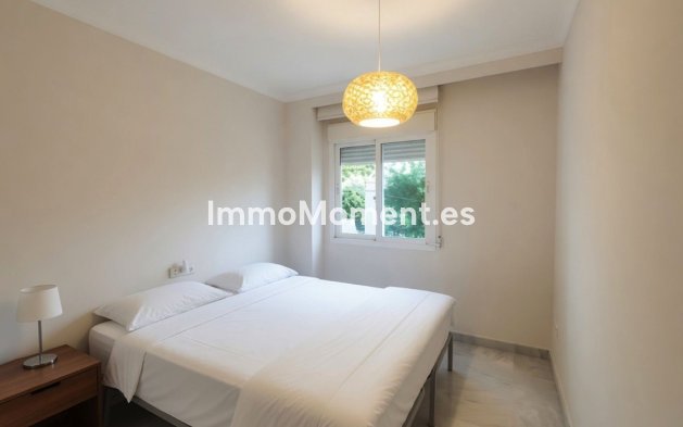 Resale - Apartment - Marbella - Nueva Andalucía