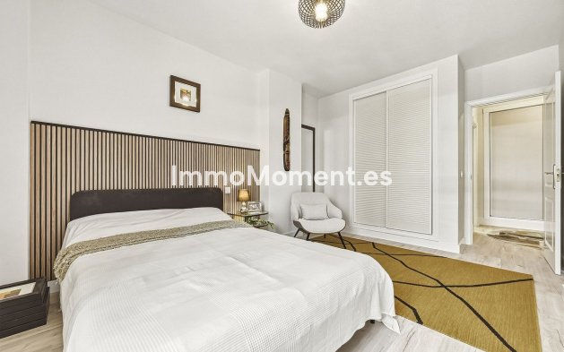 Resale - Apartment - Marbella - Nueva Andalucía