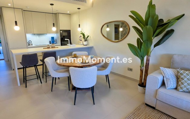 Resale - Apartment - Fuengirola - Higueron