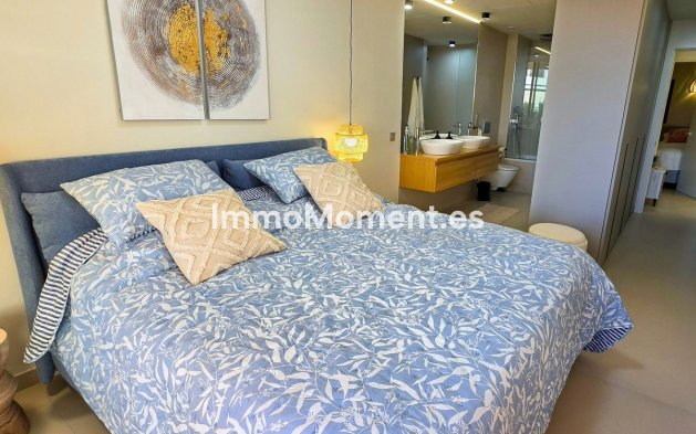 Resale - Apartment - Fuengirola - Higueron