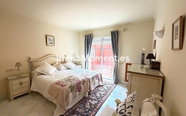 Resale - Apartment - Benahavís - Monte Halcones