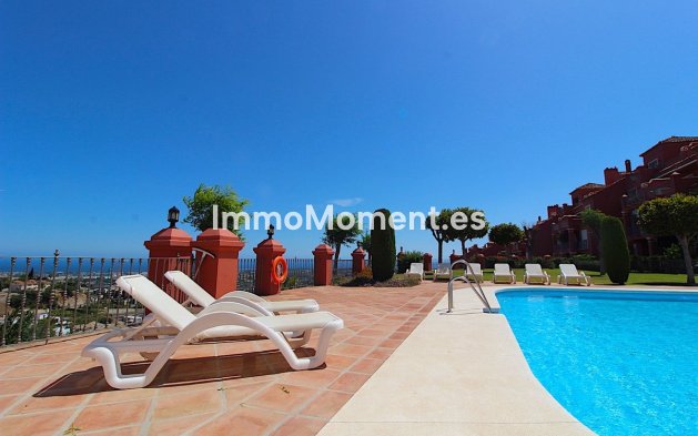 Resale - Apartment - Benahavís - Monte Halcones