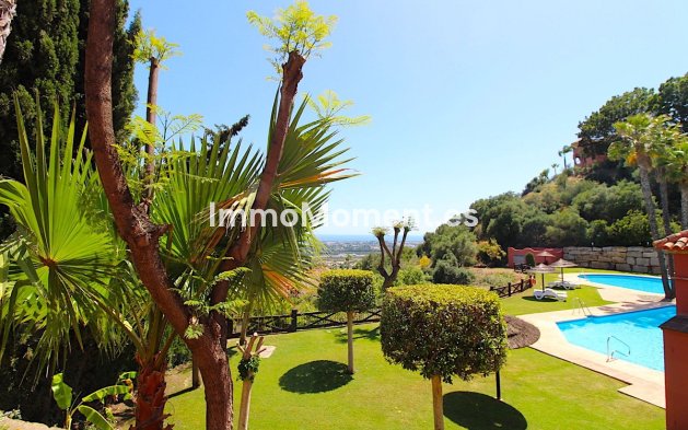 Resale - Apartment - Benahavís - Monte Halcones