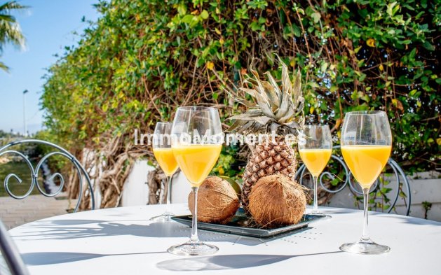Resale - Apartment - Estepona - Estepona Centro