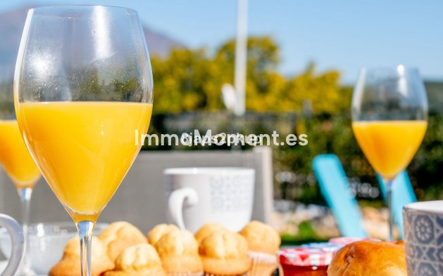 Resale - Apartment - Estepona - Estepona Centro