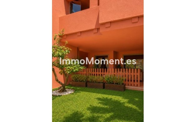 Resale - Apartment - Estepona - Costalita