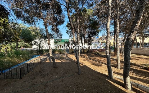Resale - Detached villa - Orihuela - Los Balcones