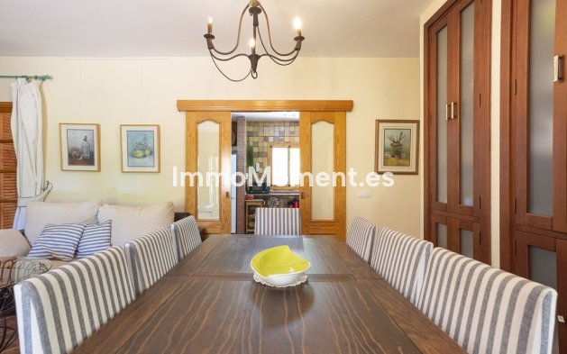 Reventa - Casa de campo - Interior  - Coín