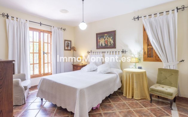 Reventa - Casa de campo - Interior  - Coín