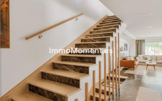 Resale - Detached villa - Estepona - Selwo