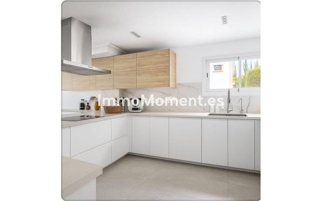 Resale - Detached villa - Estepona - Selwo