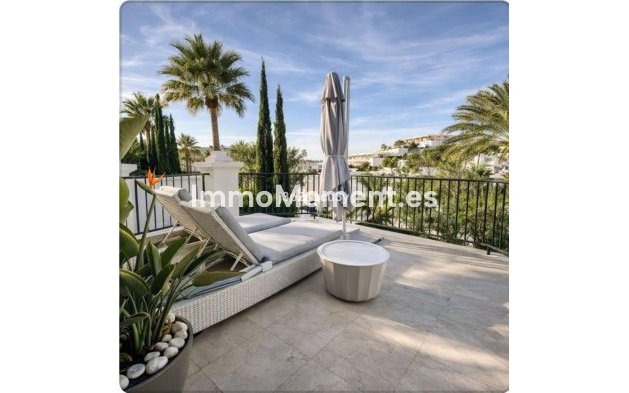 Resale - Detached villa - Estepona - Selwo