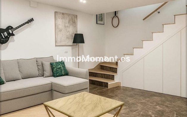 Resale - Detached villa - Estepona - Selwo