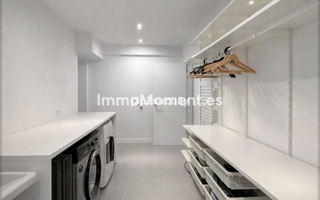 Resale - Detached villa - Estepona - Selwo