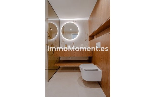 Resale - Apartment - Marbella - Nueva Andalucía