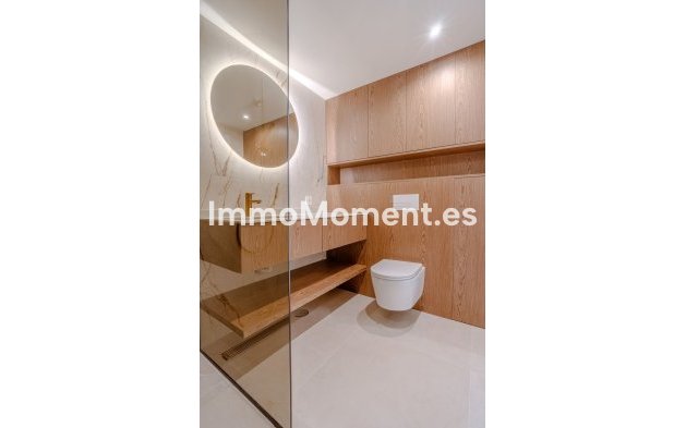 Resale - Apartment - Marbella - Nueva Andalucía