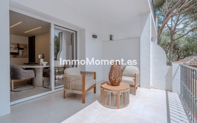 Resale - Apartment - Marbella - Nueva Andalucía