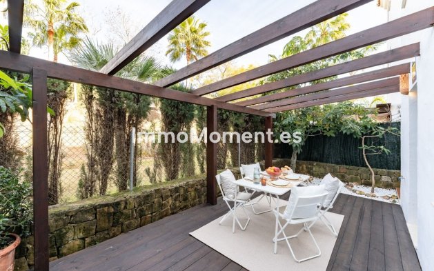 Resale - Apartment - Estepona - Estepona Centro