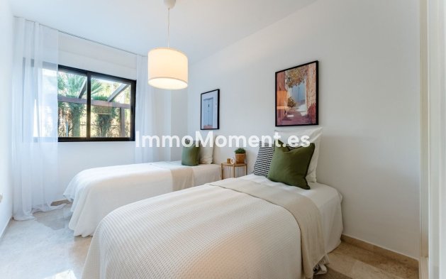Resale - Apartment - Estepona - Estepona Centro