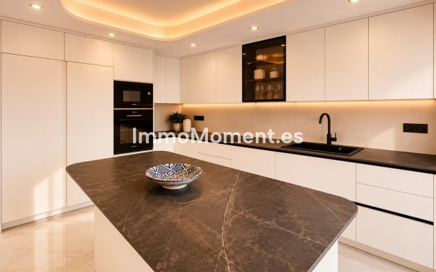 Revente - Appartement - Estepona  - Estepona Centro