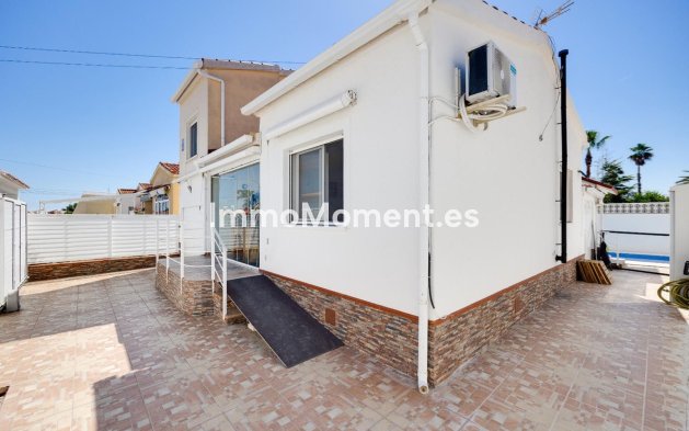 Resale - Detached villa - San Fulgencio - La Marina
