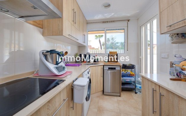 Resale - Detached villa - San Fulgencio - La Marina