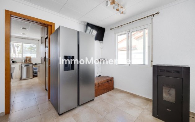 Resale - Detached villa - San Fulgencio - La Marina