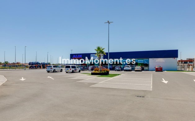 Resale - Detached villa - San Fulgencio - La Marina
