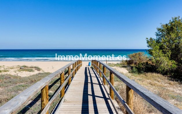 Resale - Detached villa - San Fulgencio - La Marina