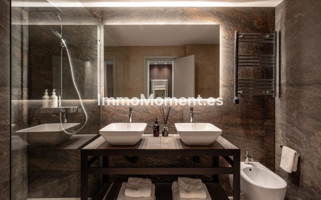 Bestaande woning - Vrijstaande villa - Marbella - La Mairena