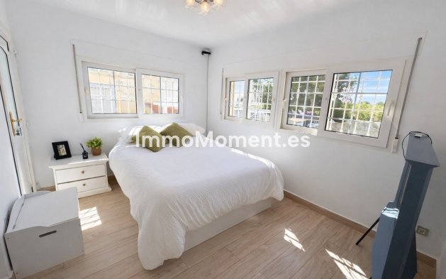 Resale - Detached villa - Orihuela - Los Dolses