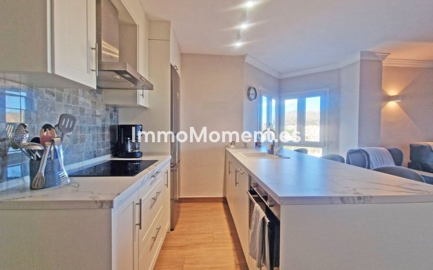 Resale - Apartment - Mijas - Calahonda