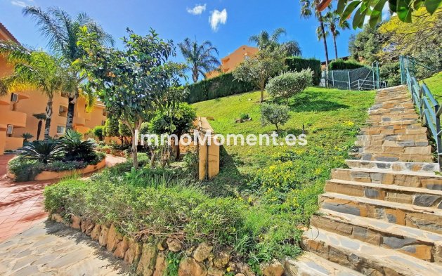 Resale - Apartment - Mijas - Calahonda