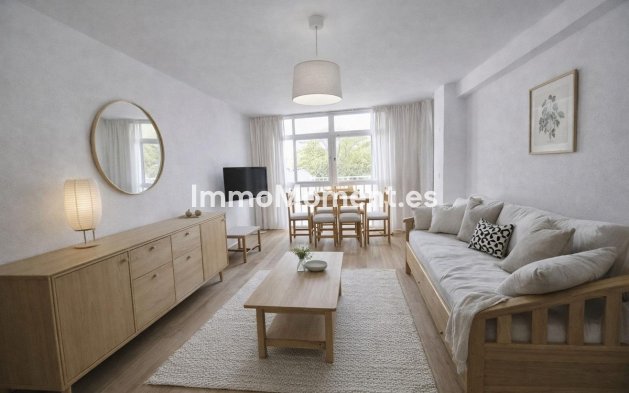 Resale - Apartment - Benalmadena - Benalmadena Centro