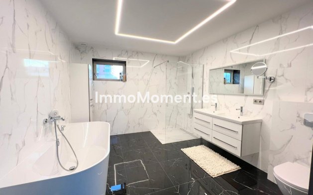 Resale - Detached villa - Benalmadena - Benalmadena Costa