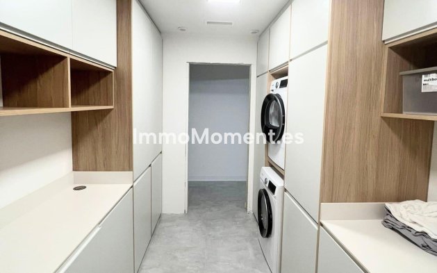 Resale - Detached villa - Benalmadena - Benalmadena Costa