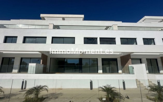 Resale - Apartment - Estepona - Estepona Centro