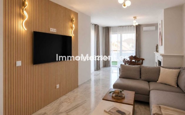Resale - Apartment - Estepona - New Golden Mile