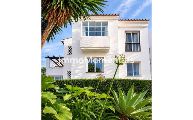 Resale - Apartment - Estepona - New Golden Mile