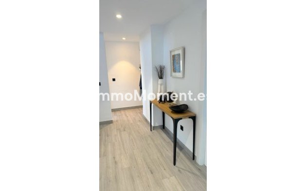 Resale - Detached villa - Alfaz del Pi - L'Alfás del Pi Centro