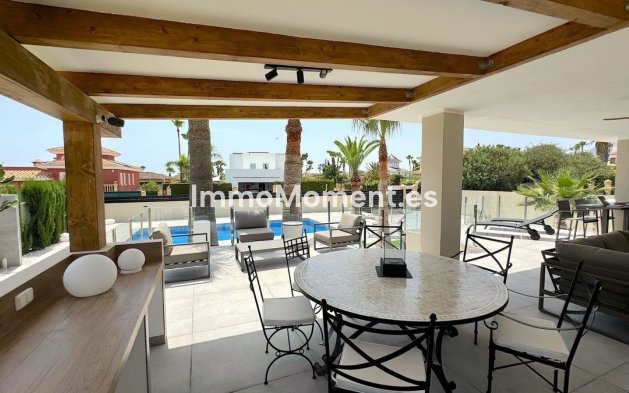 Resale - Detached villa - Alfaz del Pi - L'Alfás del Pi Centro