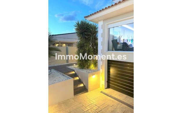Resale - Detached villa - Alfaz del Pi - L'Alfás del Pi Centro