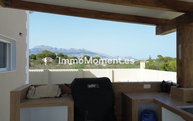 Resale - Detached villa - Alfaz del Pi - L'Alfás del Pi Centro