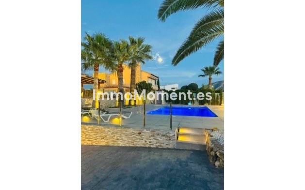 Resale - Detached villa - Alfaz del Pi - L'Alfás del Pi Centro