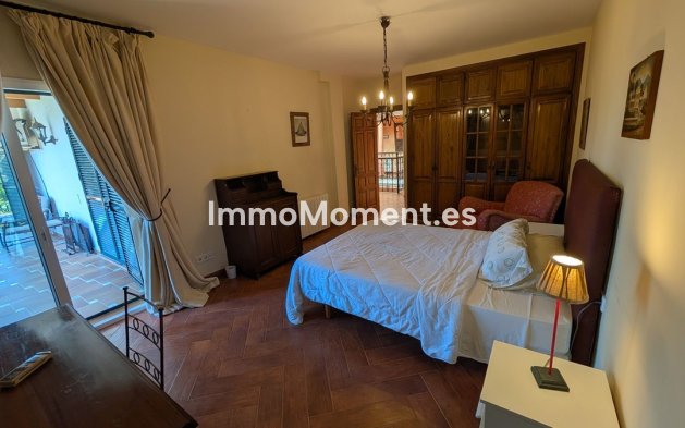 Resale - Detached villa - Sotogrande - Sotogrande Alto