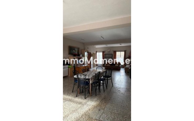Revente - Maison mitoyenne - Intérieur                       - Guaro