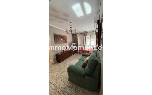 Revente - Maison mitoyenne - Intérieur                       - Guaro