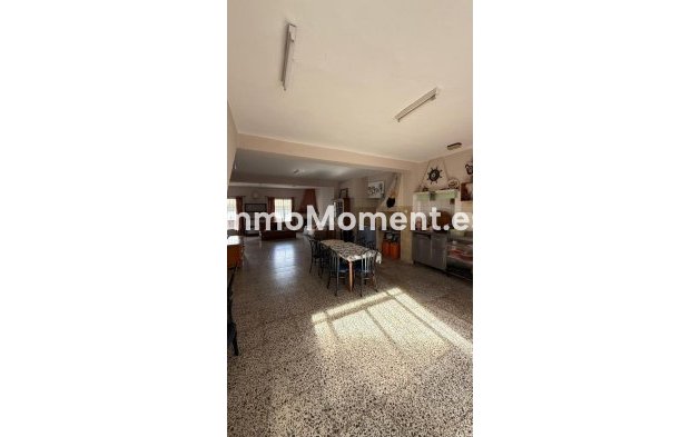 Revente - Maison mitoyenne - Intérieur                       - Guaro